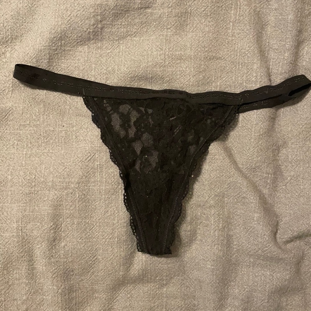 Victoria’s Secret V String Thong Lace Panties Sm